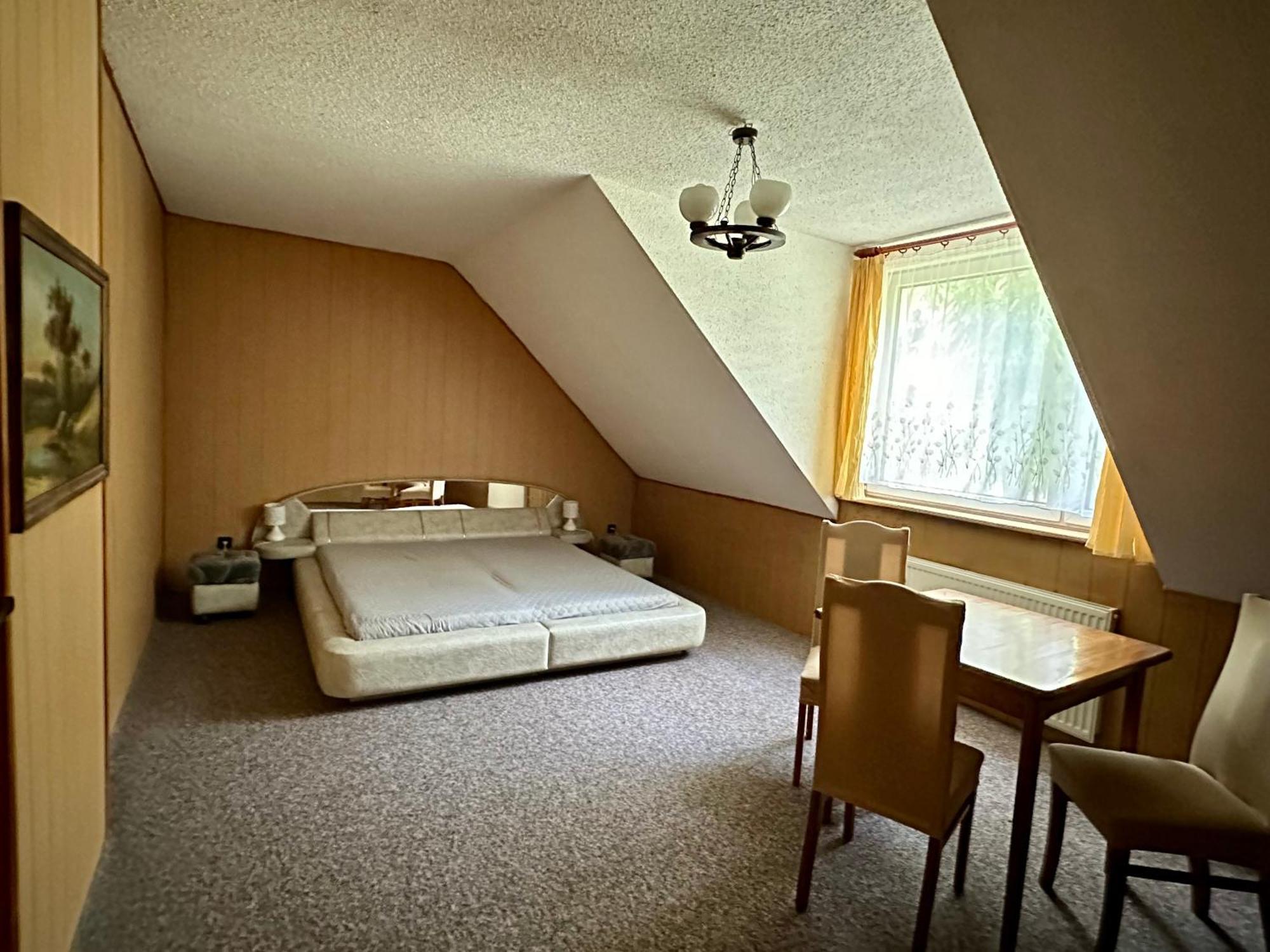 Lesna Chata Olsztynek Buitenkant foto